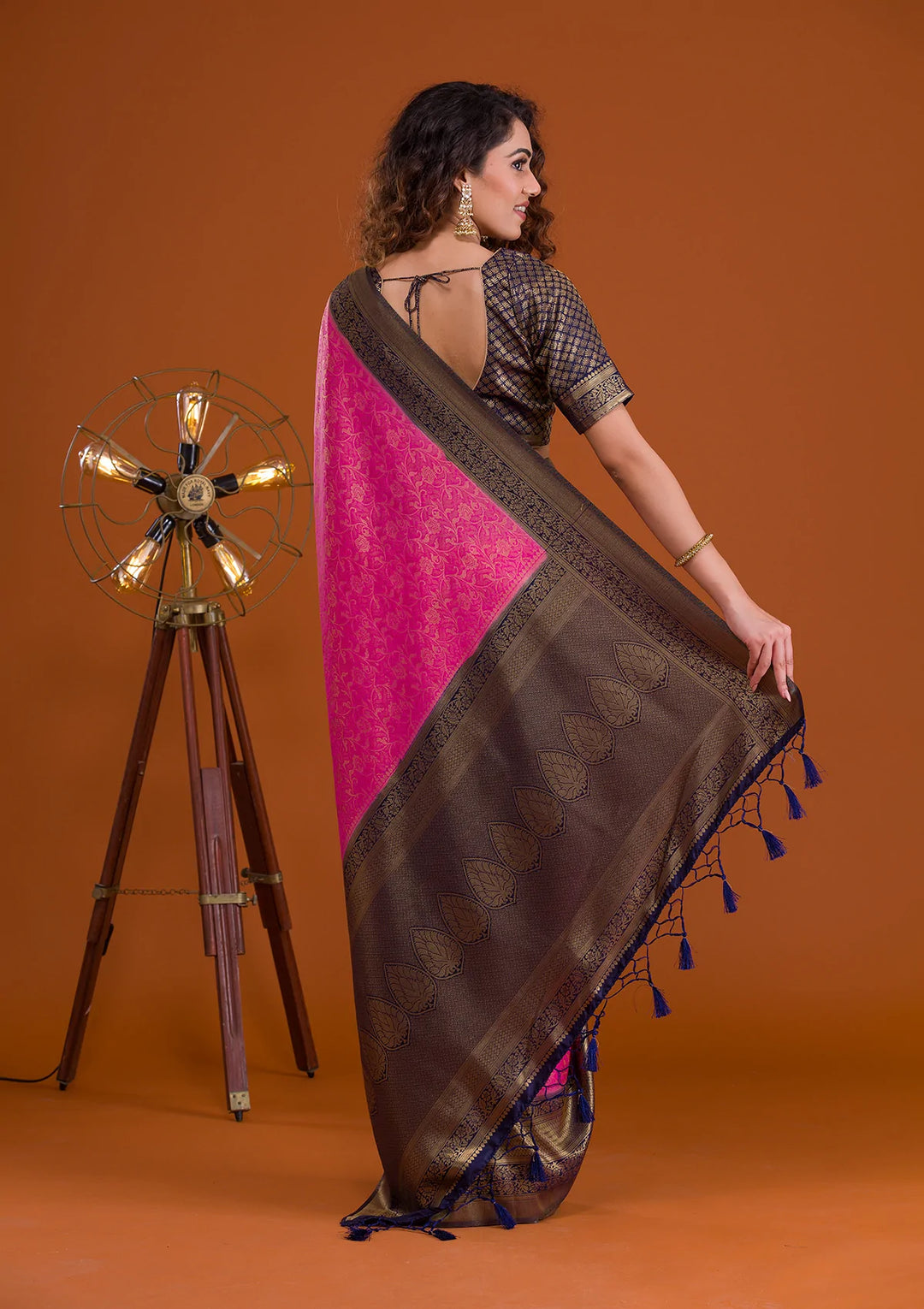 Magenta Pink Zariwork Banarasi Saree-Koskii