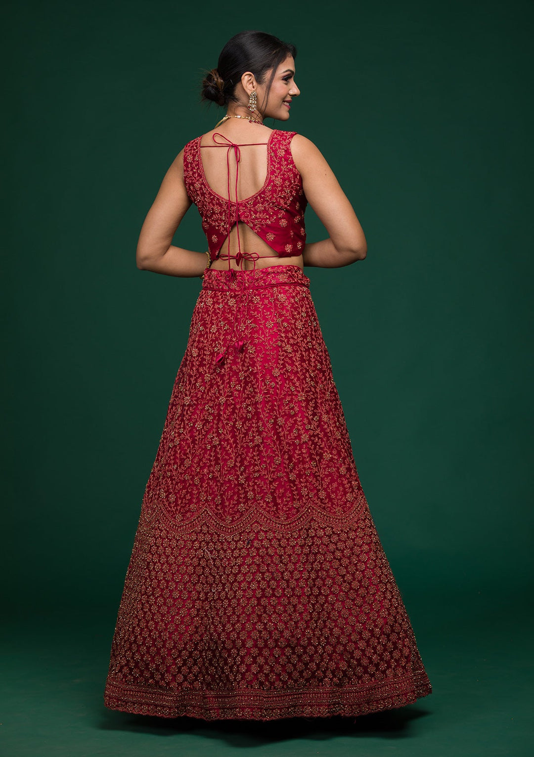 Maroon Stonework Net Lehenga-koskii