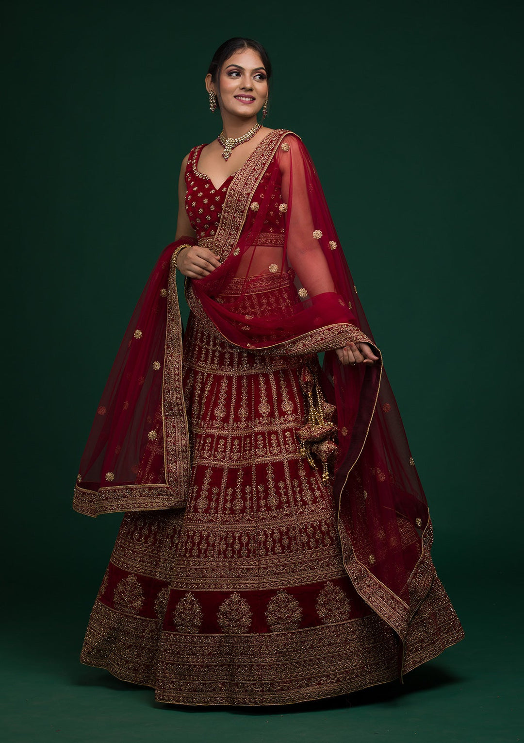 Maroon Zariwork Velvet Lehenga-koskii