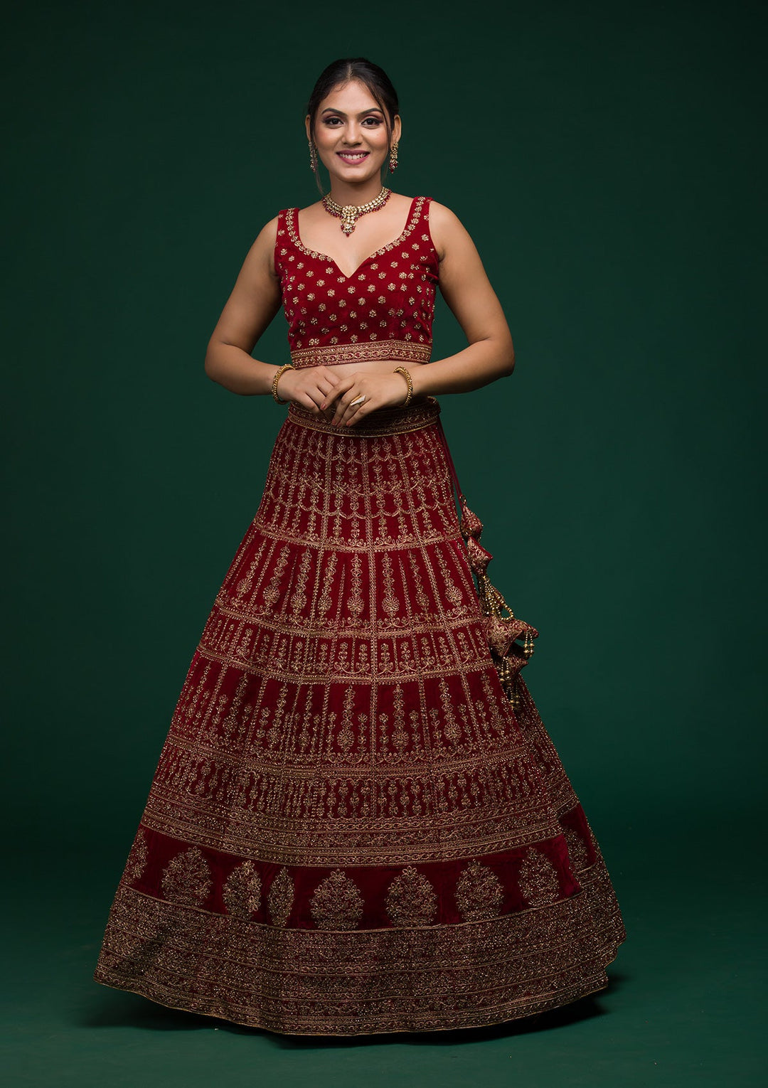 Maroon Zariwork Velvet Lehenga-koskii