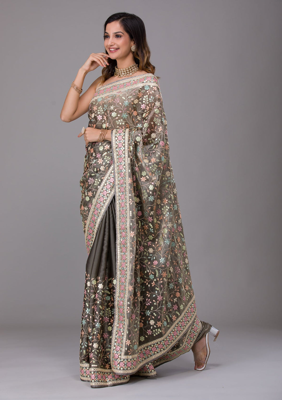 Mehendi Threadwork Shimmer Saree-Koskii
