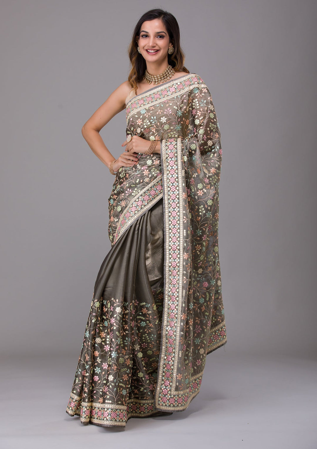 Mehendi Threadwork Shimmer Saree-Koskii