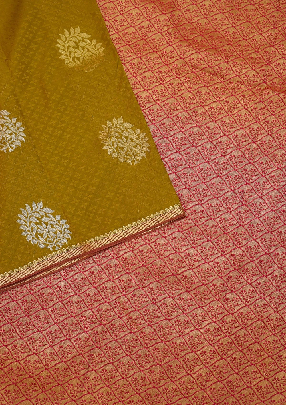 Mehendi Zariwork Art Silk Saree - Koskii