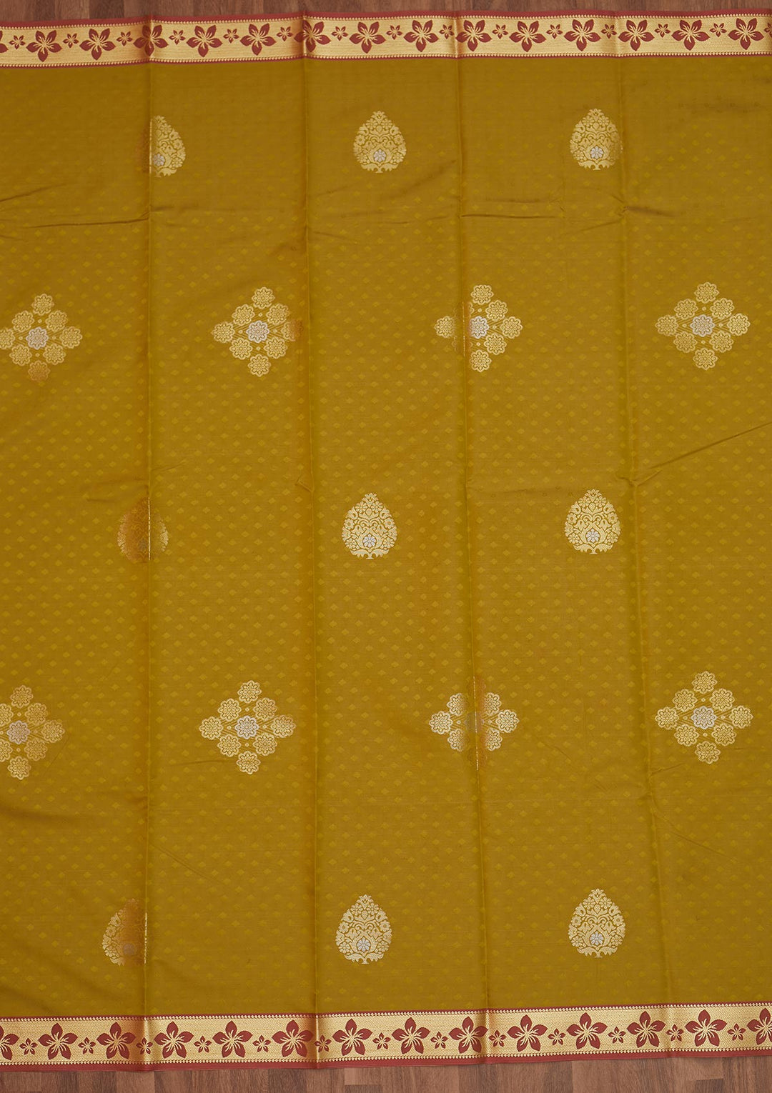 Mehendi Zariwork Art Silk Saree - Koskii