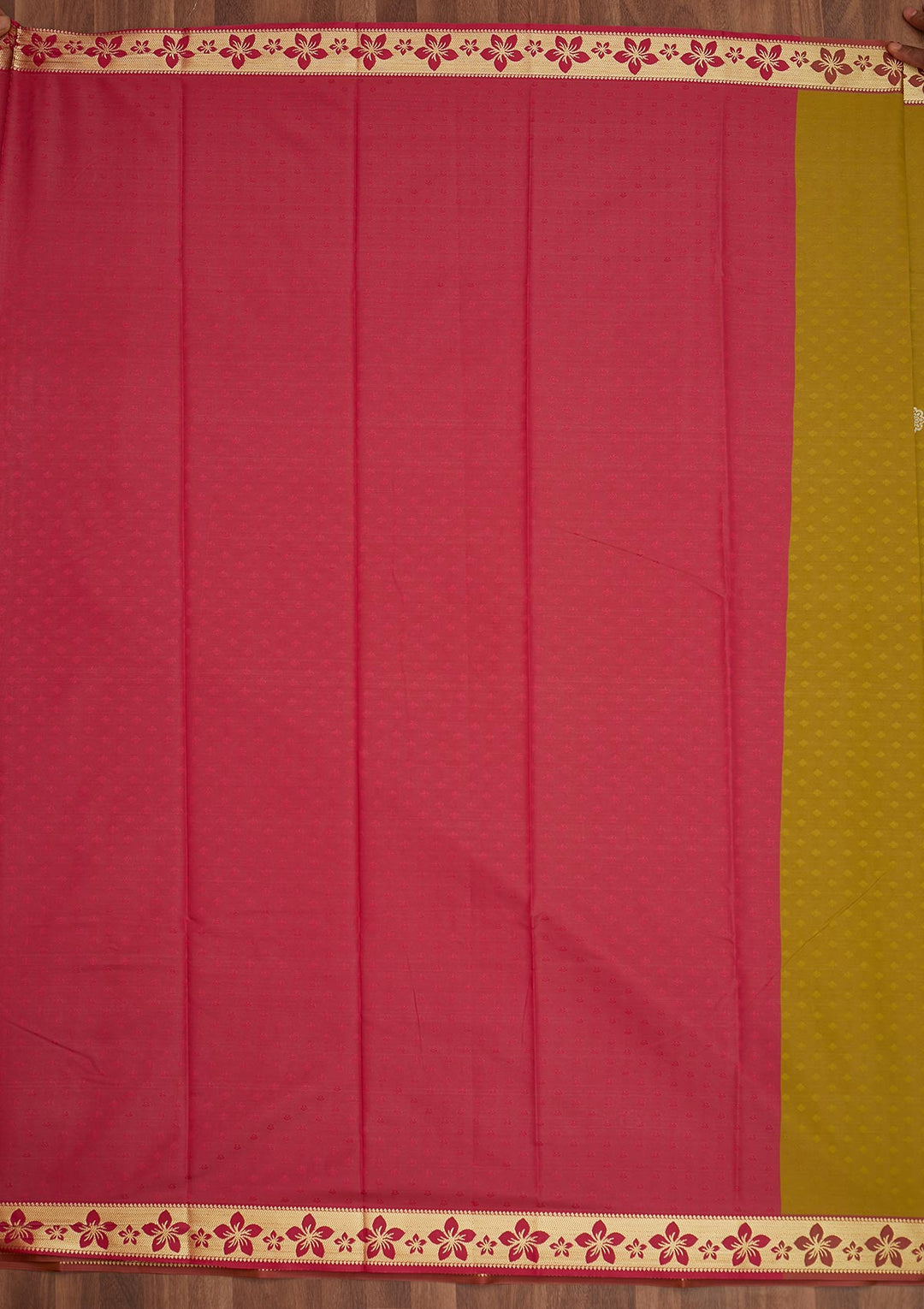 Mehendi Zariwork Art Silk Saree - Koskii