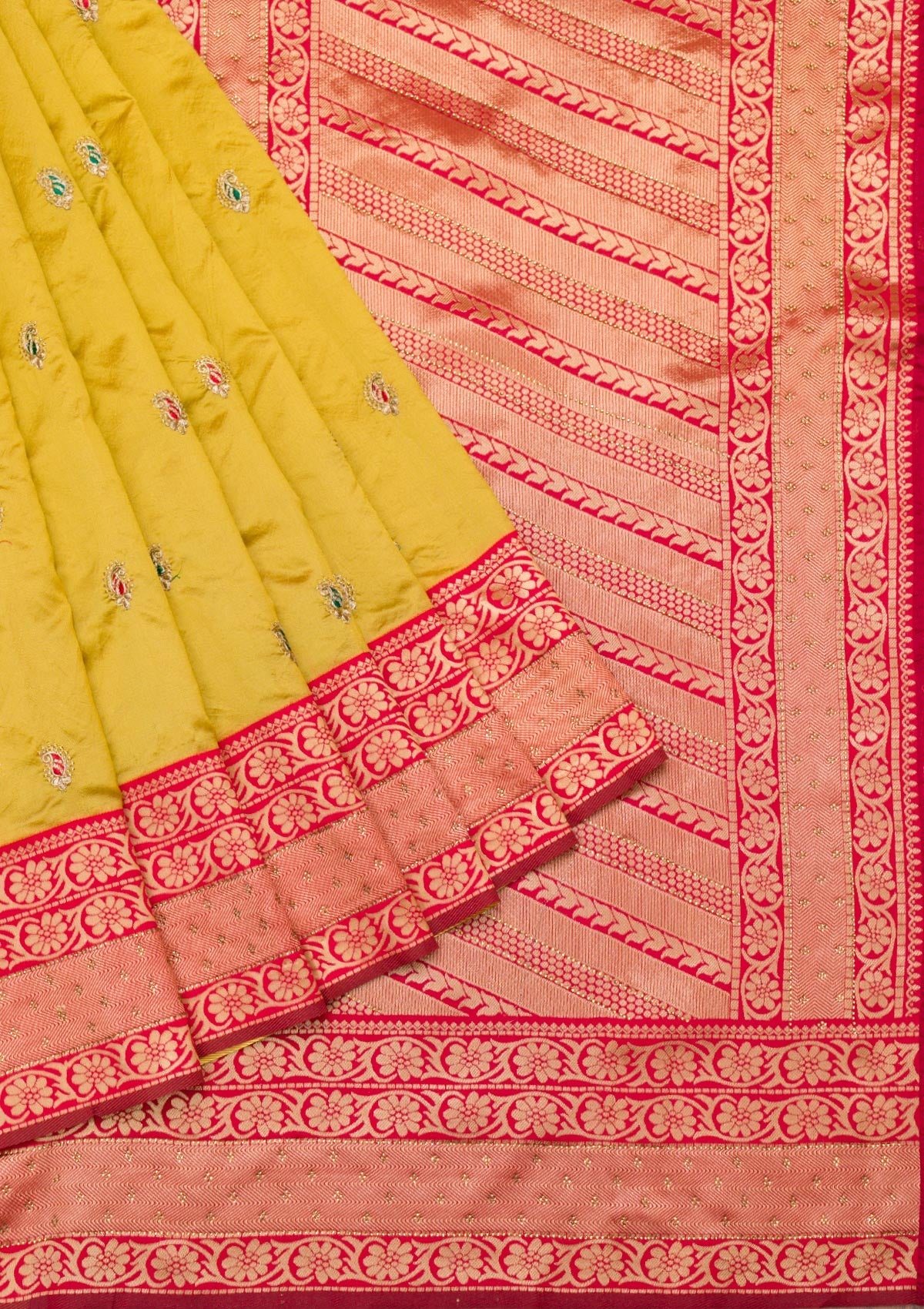 Mehendi Zariwork Art Silk Saree-Koskii