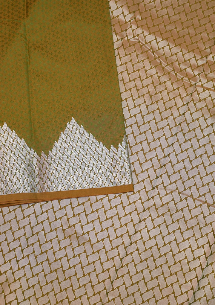 Mehendi Zariwork Banarasi Saree - Koskii