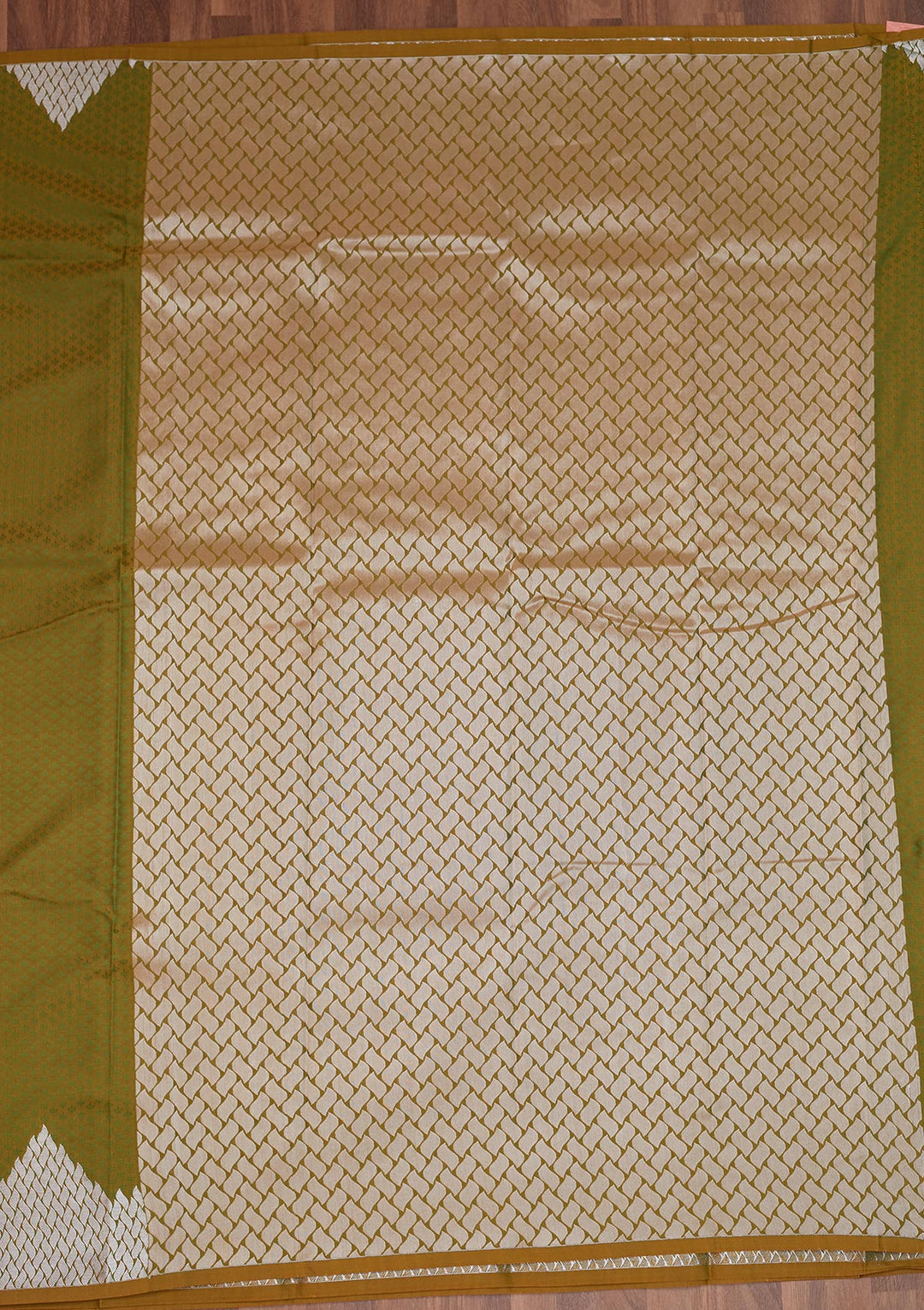 Mehendi Zariwork Banarasi Saree - Koskii