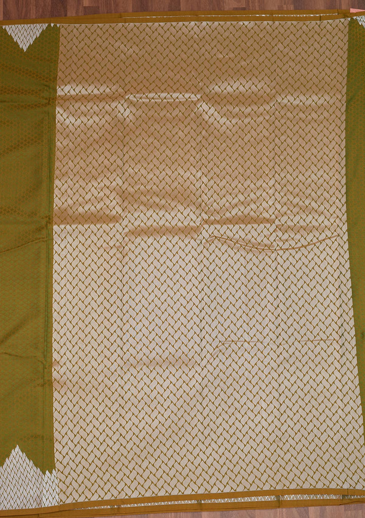 Mehendi Zariwork Banarasi Saree - Koskii