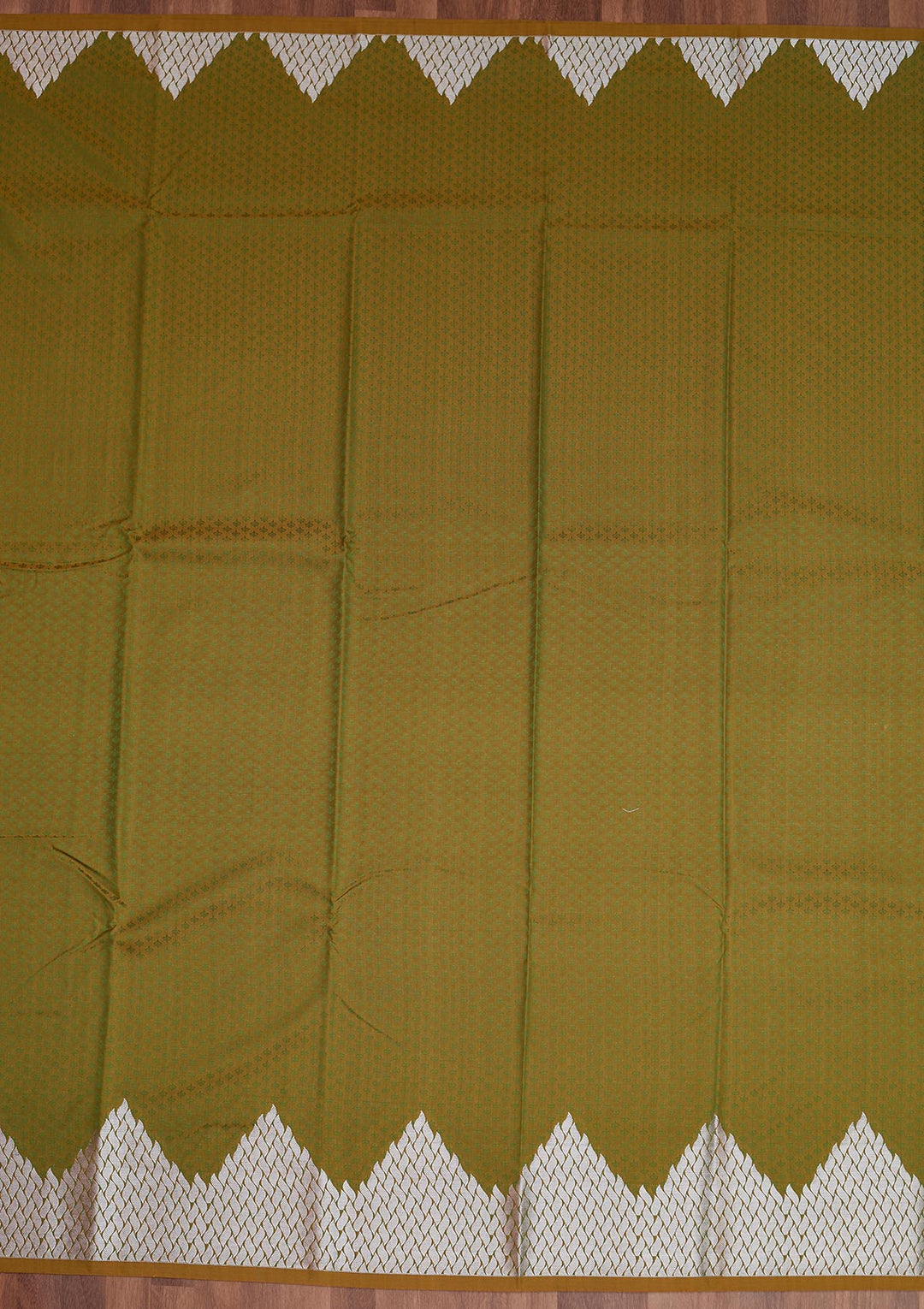 Mehendi Zariwork Banarasi Saree - Koskii