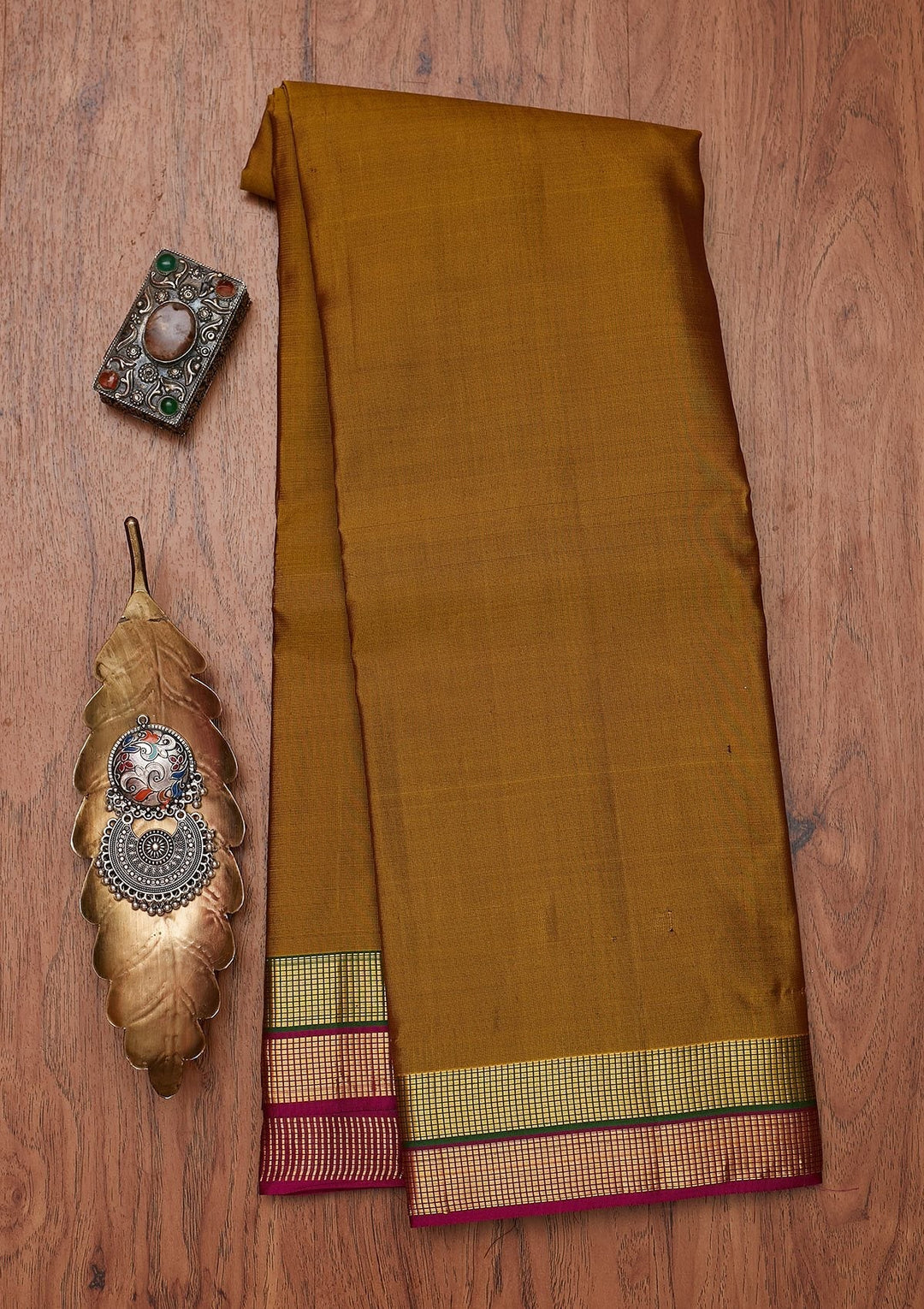 Mehendi Zariwork Pure Silk Designer Unstitched Saree - Koskii