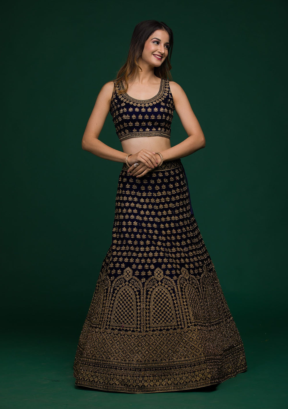 Navy Blue Stonework Velvet Lehenga-koskii