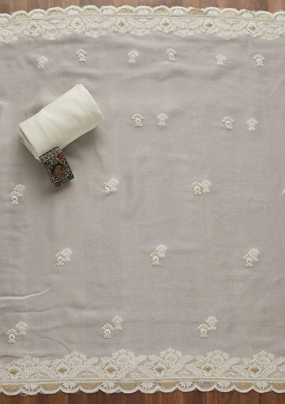 Off White Threadwork Georgette Unstitched Salwar Suit-Koskii