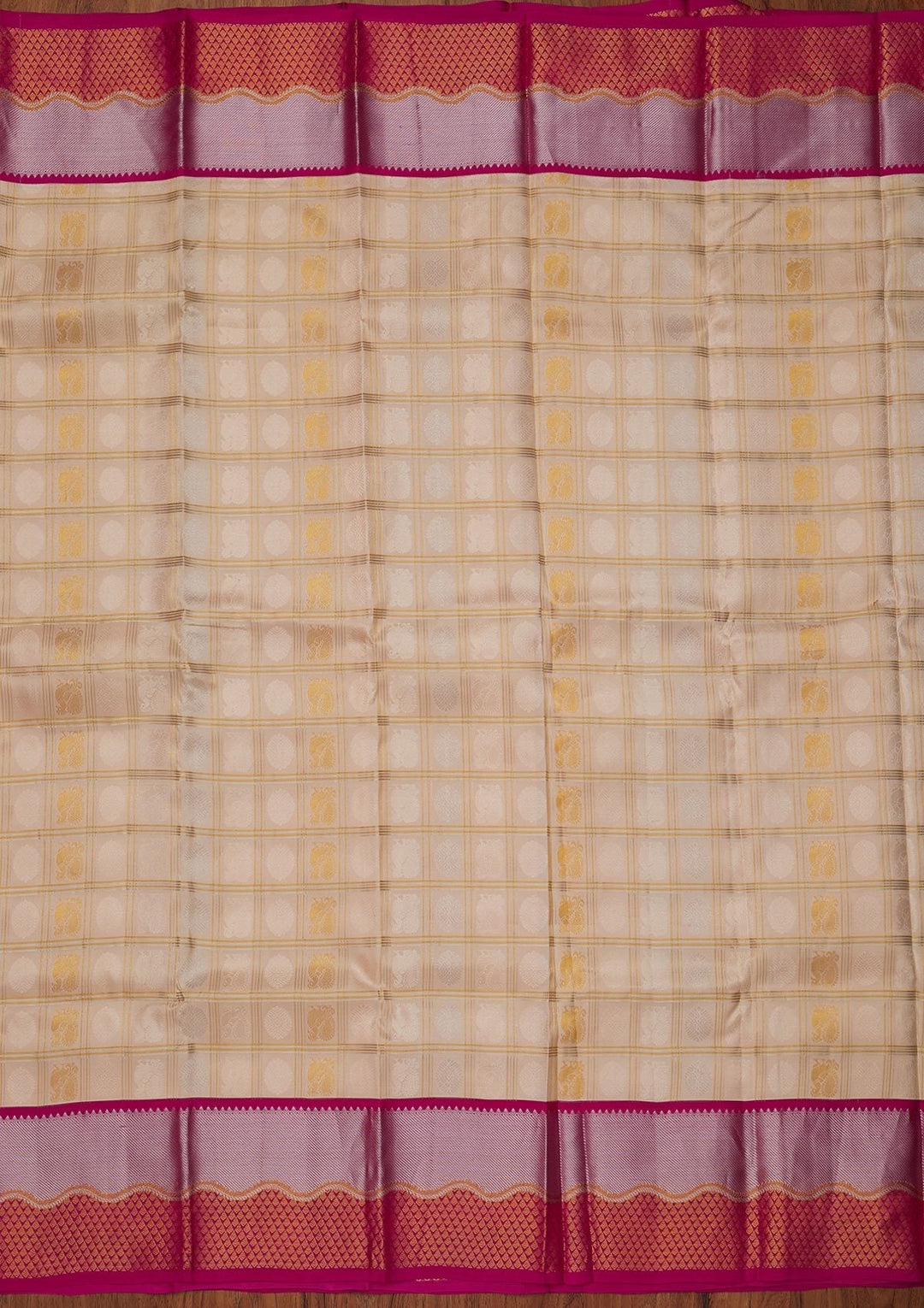 Off White Zariwork Pure Silk Designer Saree - koskii