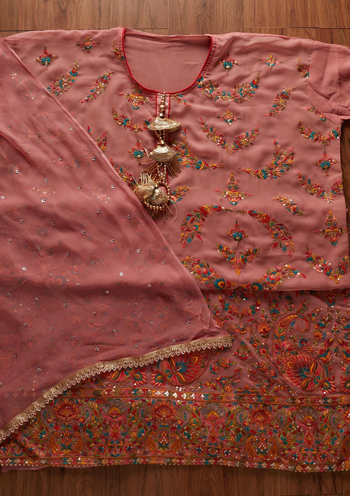 Onion Pink Threadwork Georgette Designer Semi-Stitched Salwar Suit - koskii