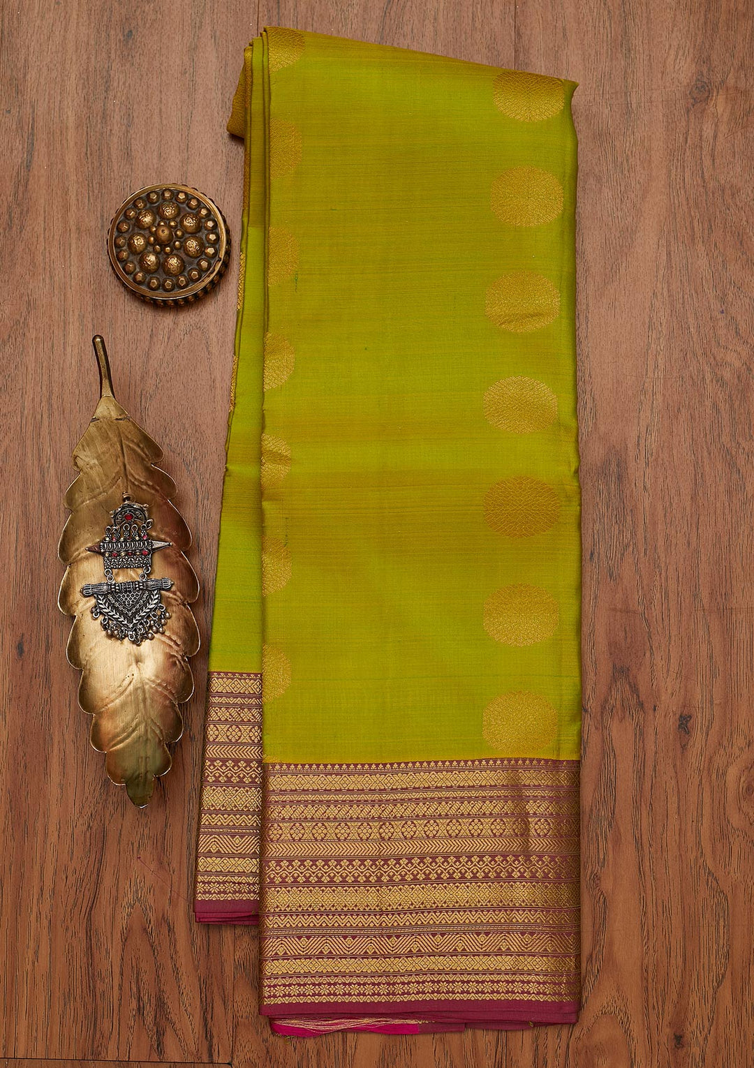 Parrot Green Zariwork Pure Silk Designer Saree - koskii