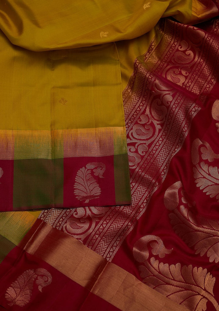 Parrot Green Zariwork Pure Silk Designer Saree - koskii