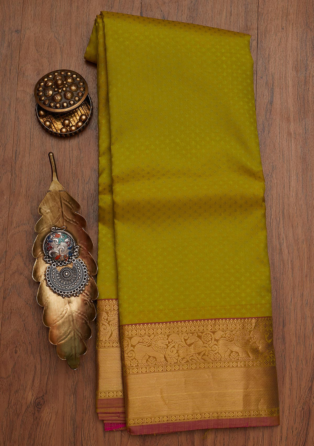 Parrot Green Zariwork Pure Silk Designer Saree - koskii
