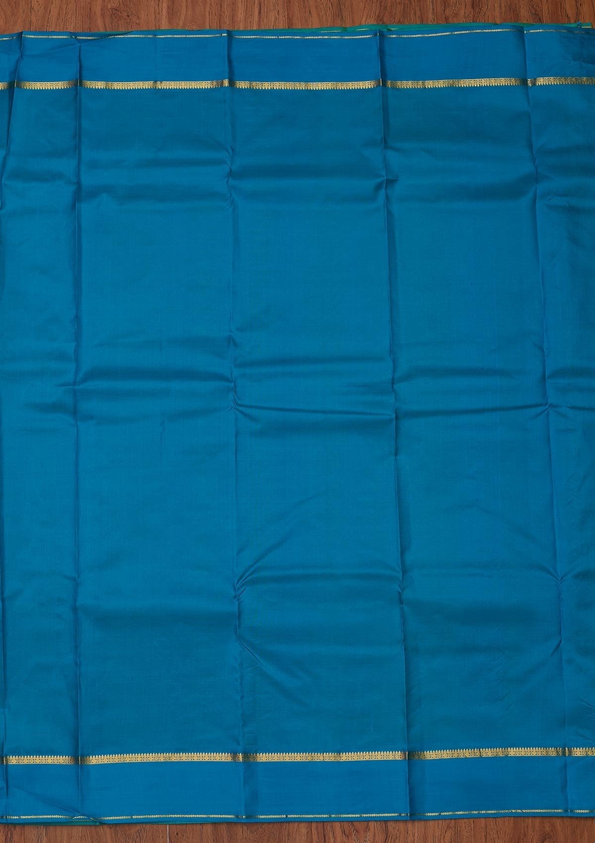Parrot Green Zariwork Pure Silk Designer Unstitched Saree - Koskii
