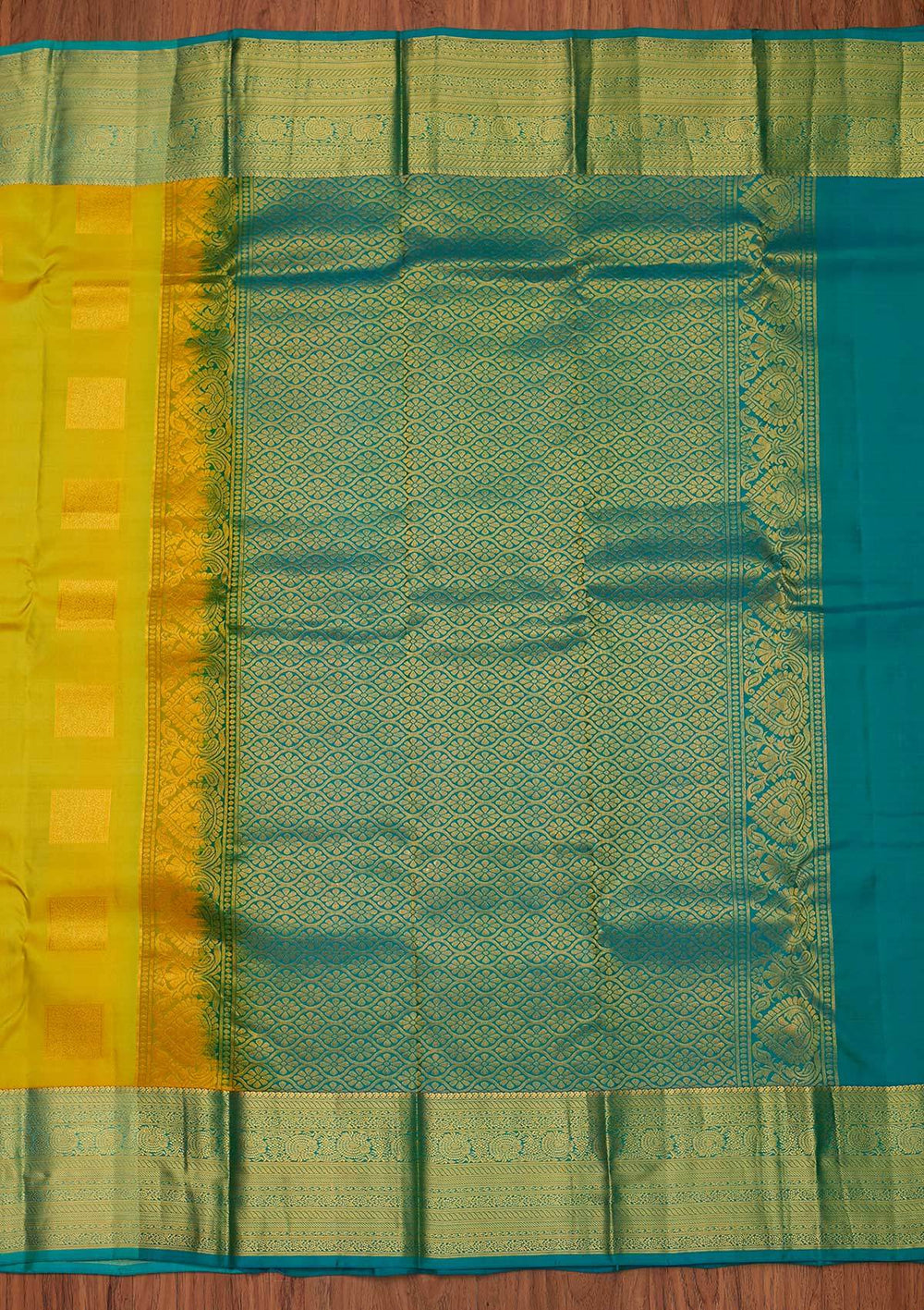 Parrot Green Zariwork Pure Silk Designer Unstitched Saree - Koskii