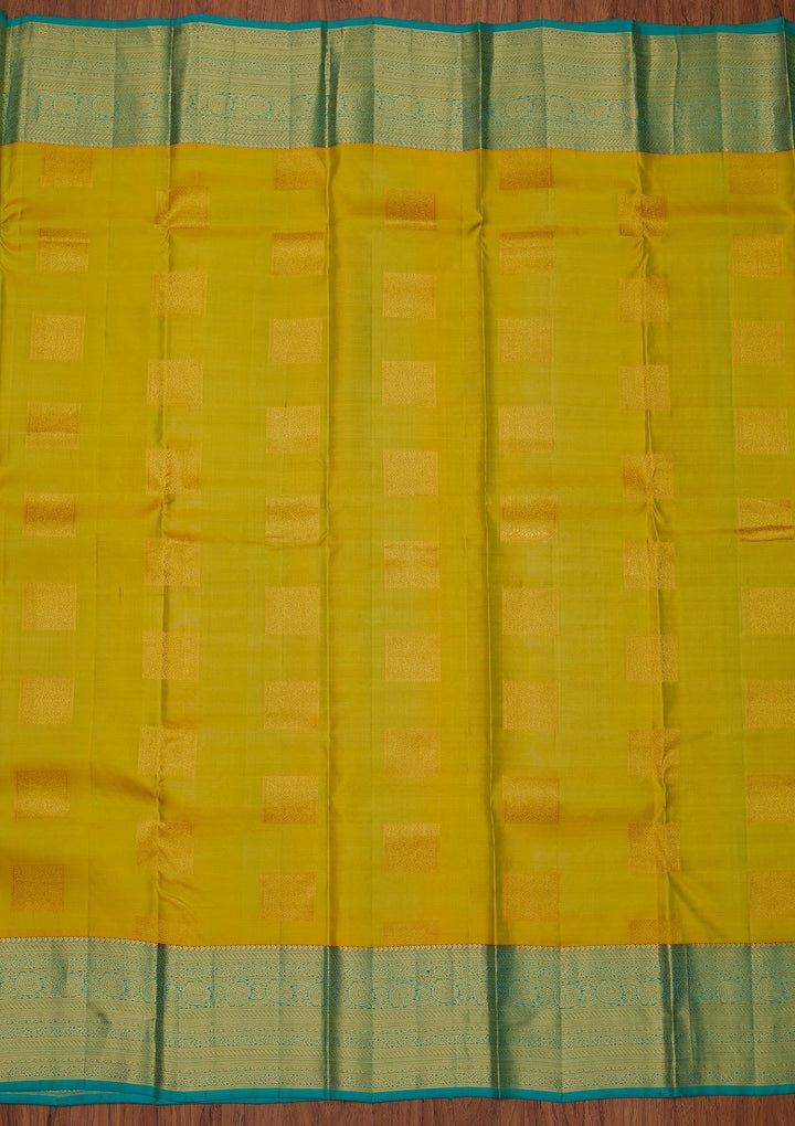 Parrot Green Zariwork Pure Silk Designer Unstitched Saree - Koskii