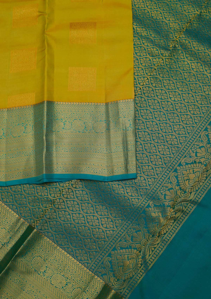 Parrot Green Zariwork Pure Silk Designer Unstitched Saree - Koskii