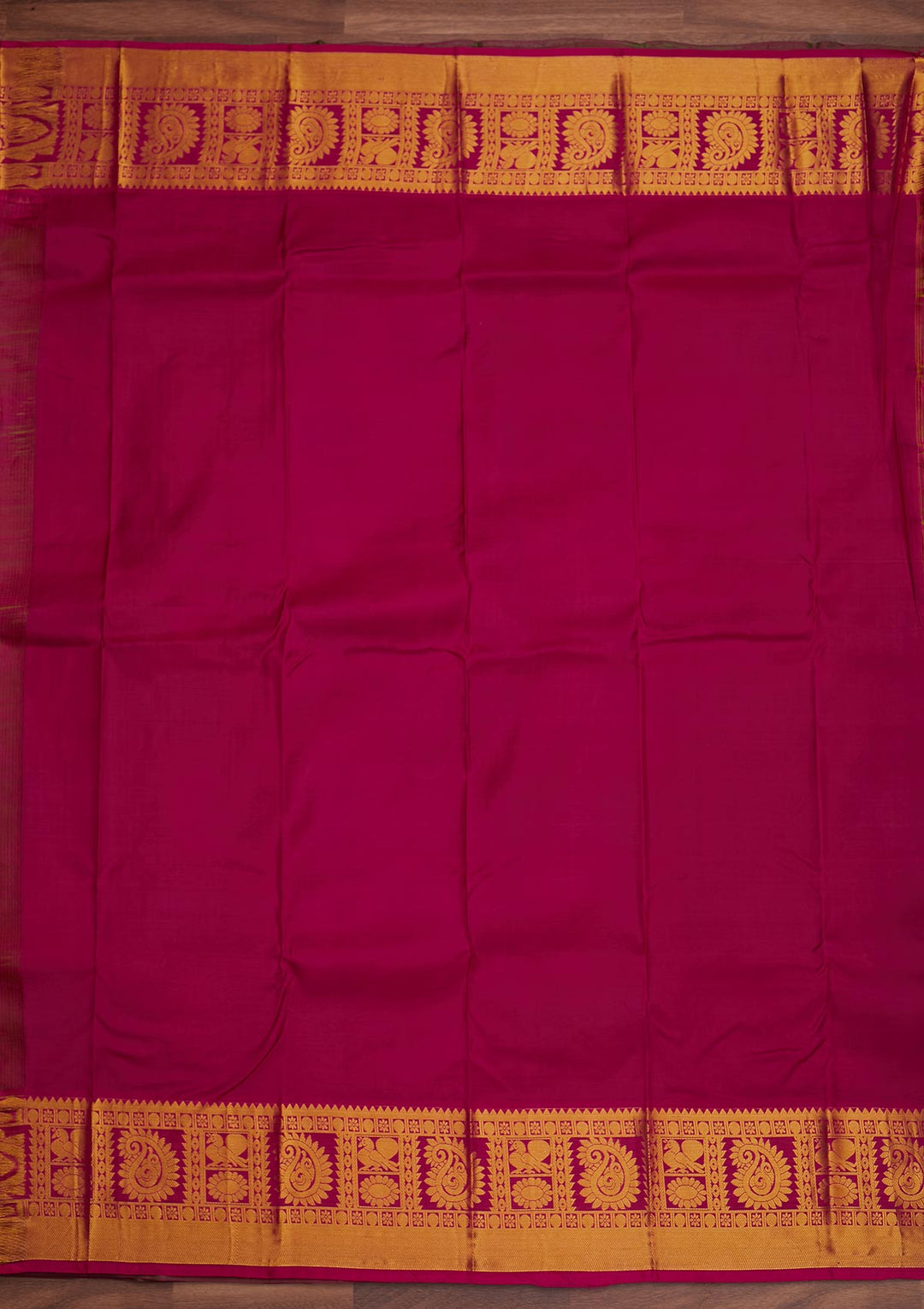 Parrot Green Zariwork Pure Silk Designer Saree - Koskii