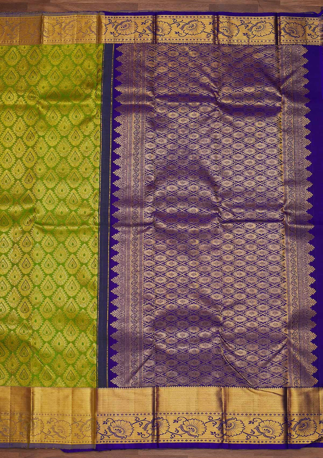 Parrot Green Zariwork Pure Silk Designer Saree - Koskii