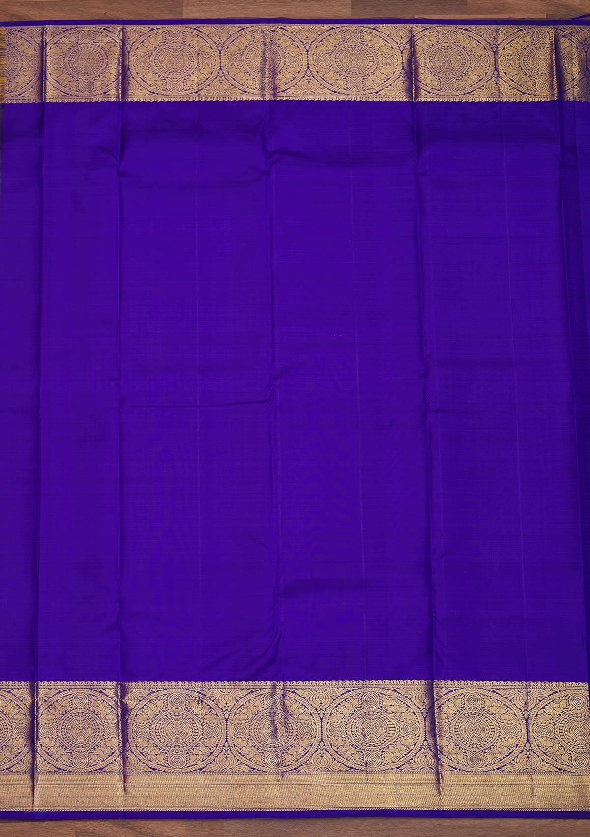 Parrot Green Zariwork Pure Silk Designer Saree - Koskii