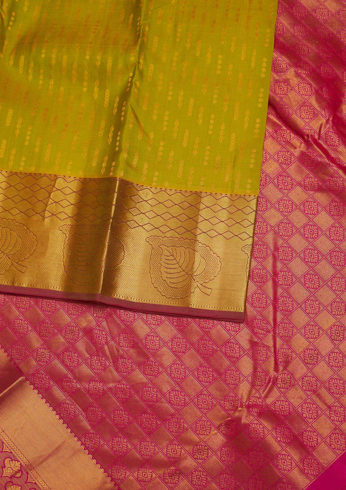 Parrot Green Zariwork Pure Silk Designer Saree - Koskii