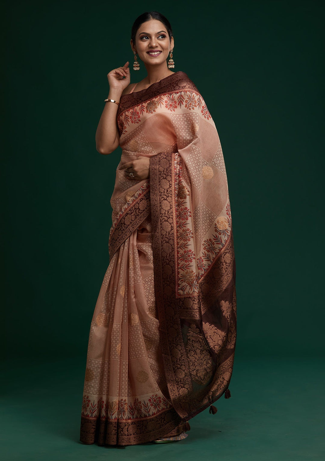 Peach Zariwork Taffeta Silk Saree - Koskii