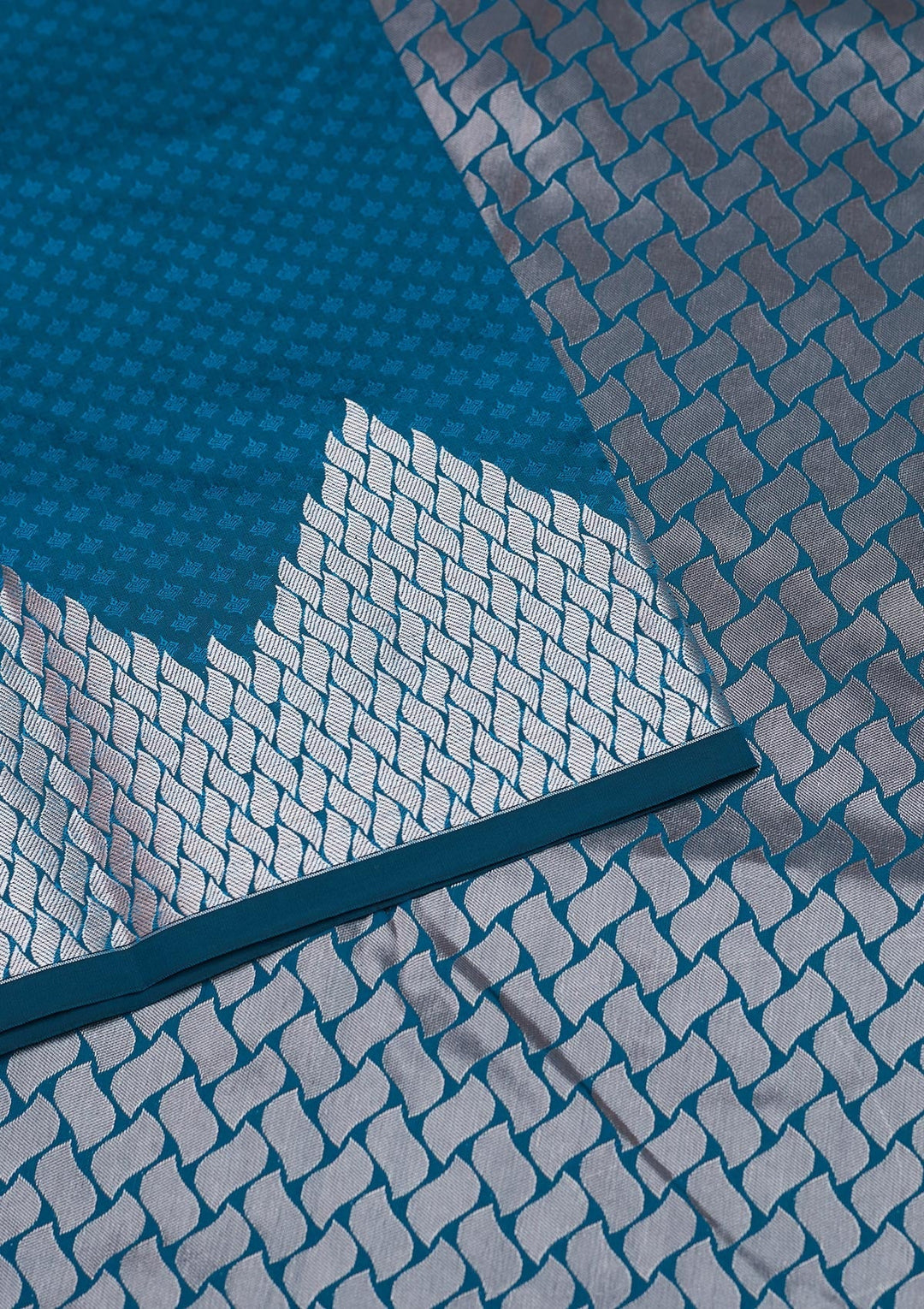 Peacock Blue Zariwork Banarasi Saree - Koskii