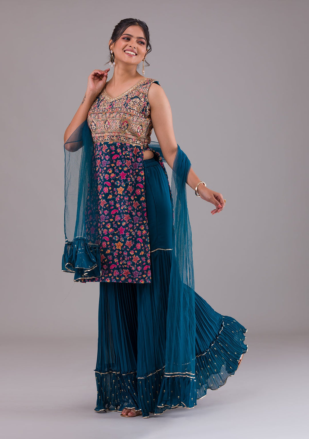 Peacock Blue Zariwork Velvet Salwar_RM-Koskii
