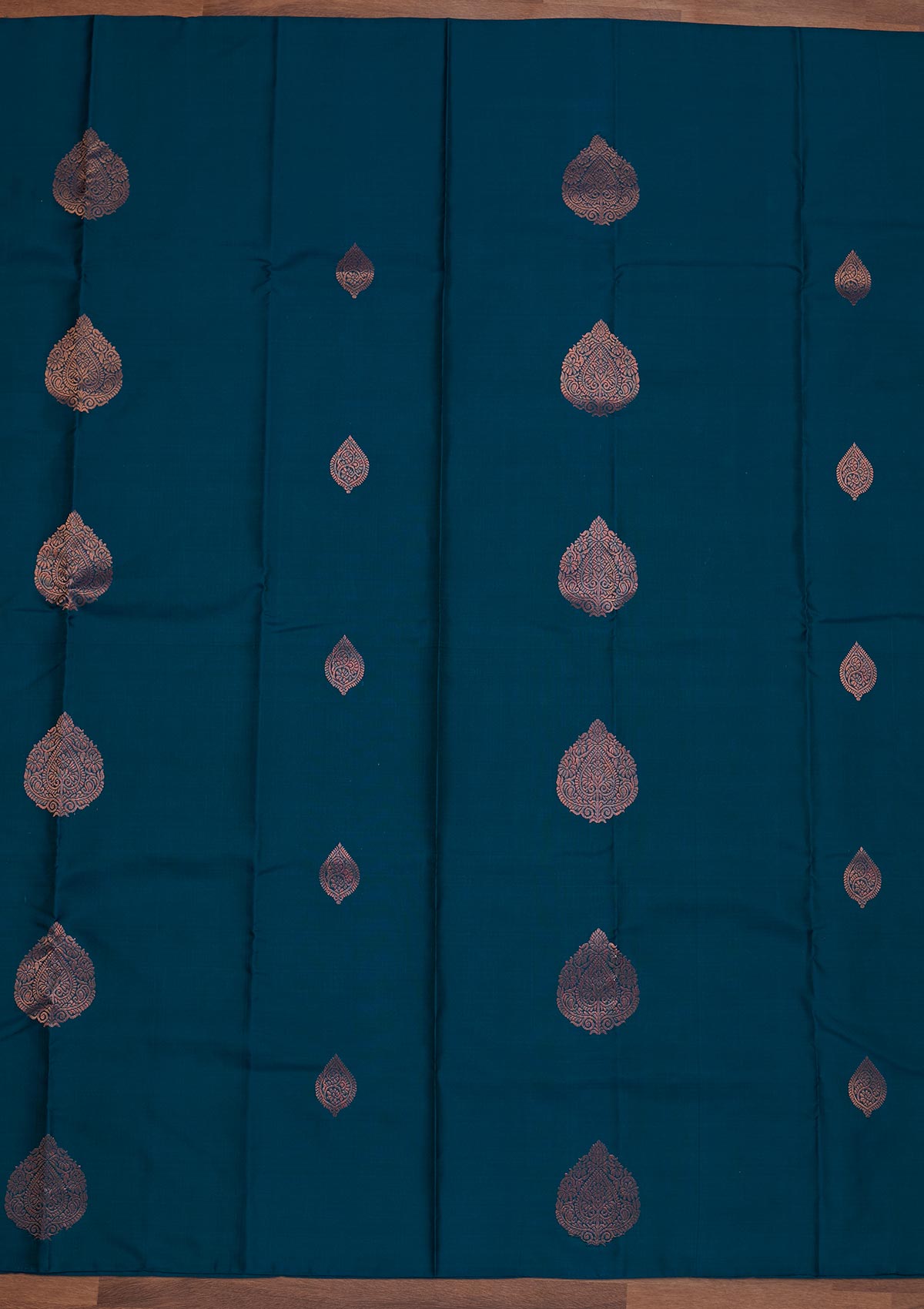 Peacock Green Zariwork Pure Silk Designer Saree - Koskii