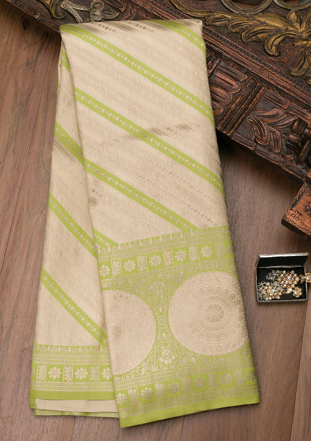 Pista Green Zariwork Art Silk Saree-Koskii