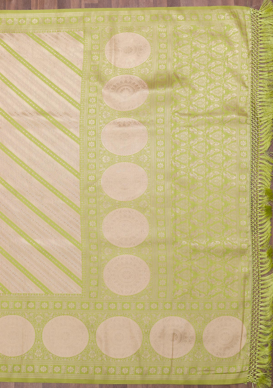 Pista Green Zariwork Art Silk Saree-Koskii