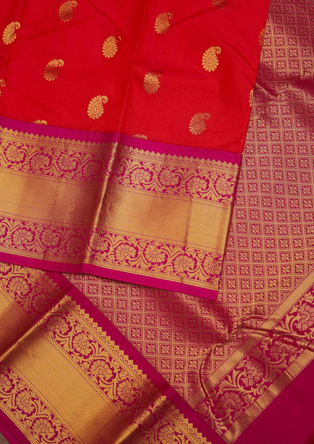 Red Zariwork Pure Silk Designer Saree - Koskii