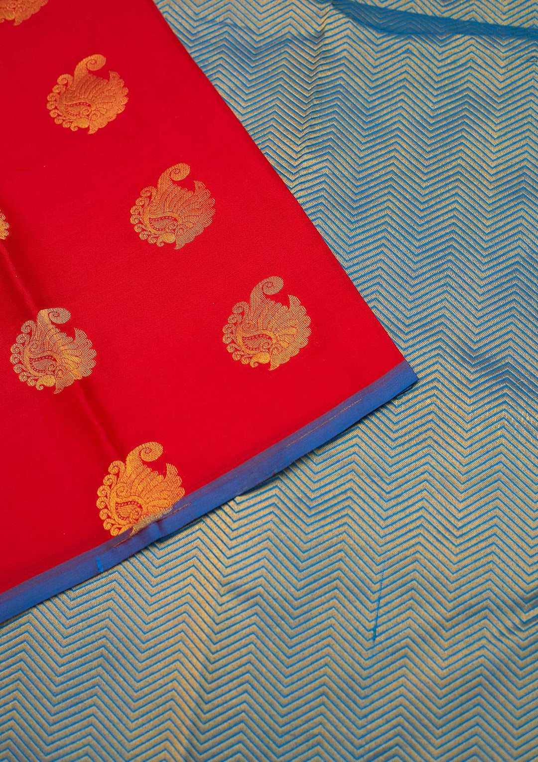 Red Zariwork Pure Silk Saree - Koskii