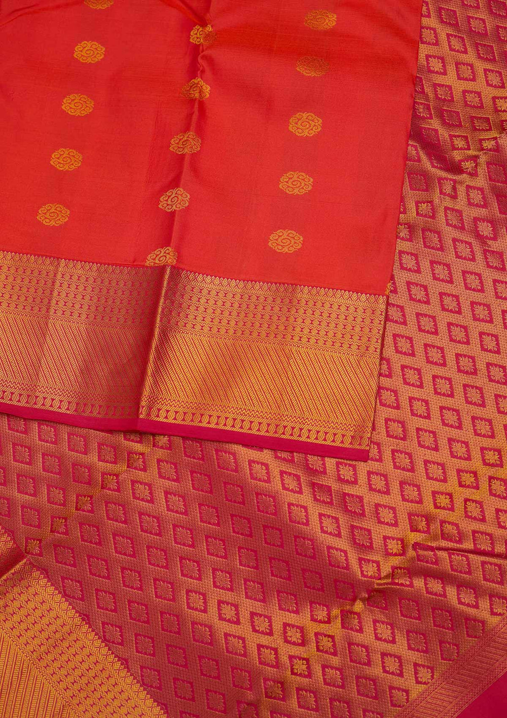 Red Zariwork Pure Silk Designer Saree - Koskii