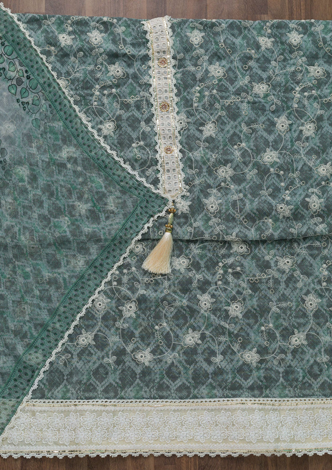 Sea Green Threadwork Chiffon Unstitched Salwar Suit-Koskii