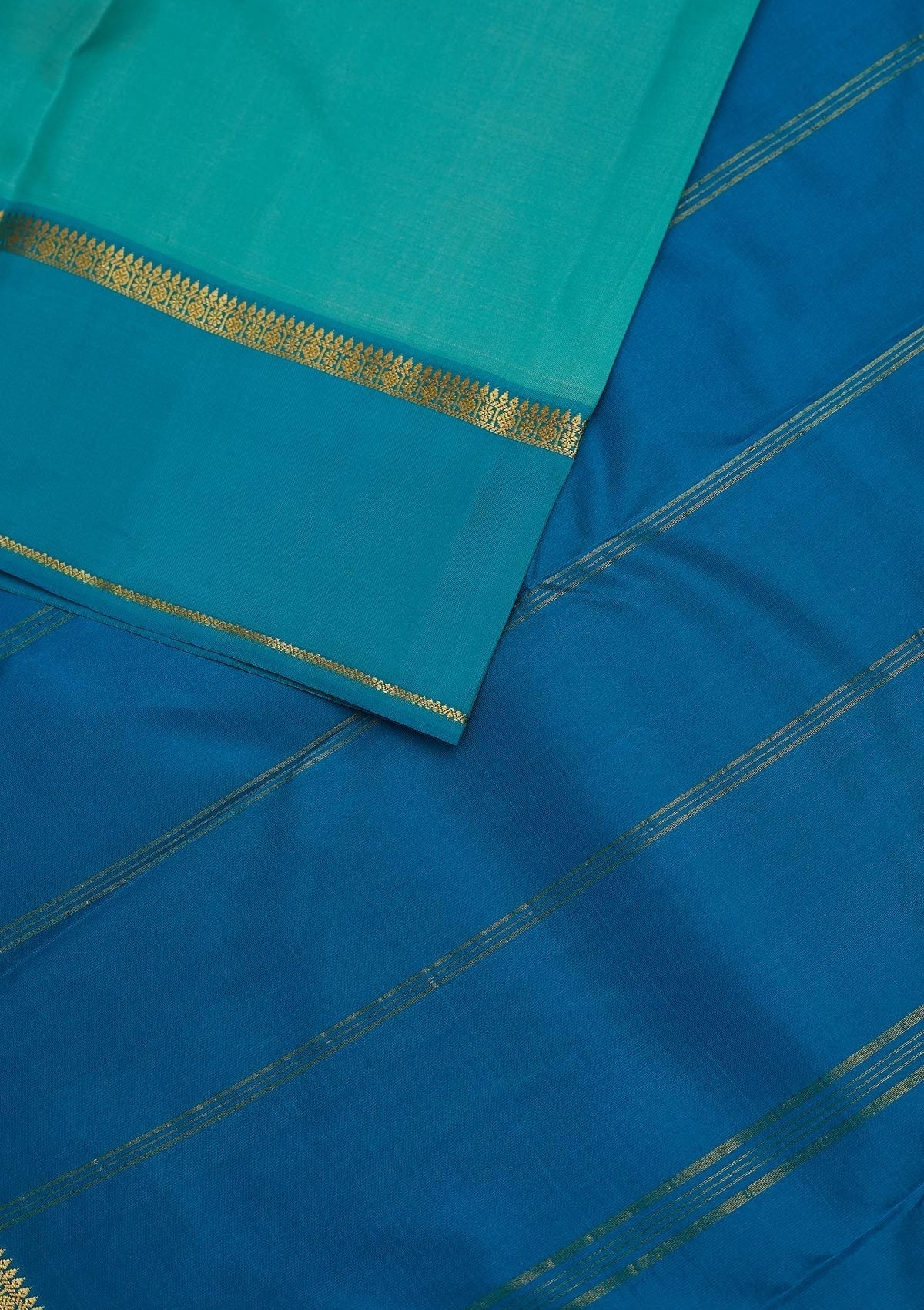 Sea Green Zariwork Pure Silk Designer Unstitched Saree - Koskii