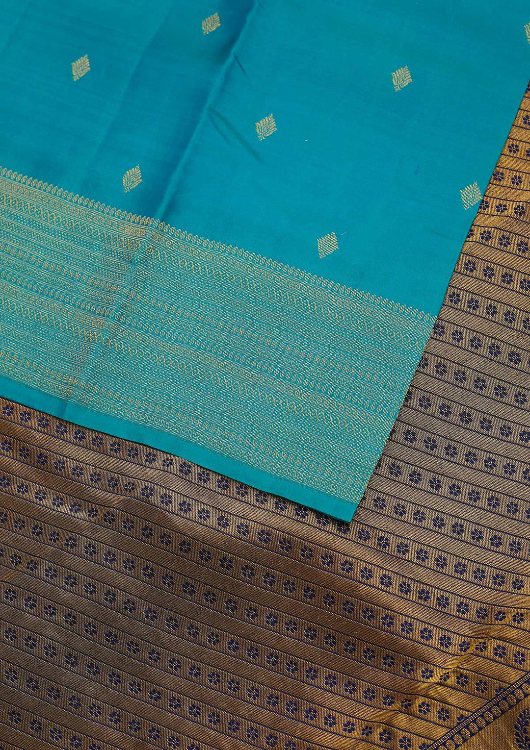 Sea Green Zariwork Pure Silk Designer Unstitched Saree - Koskii