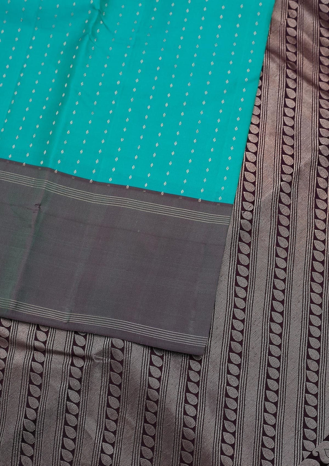 Sea Green Zariwork Pure Silk Designer Unstitched Saree - Koskii
