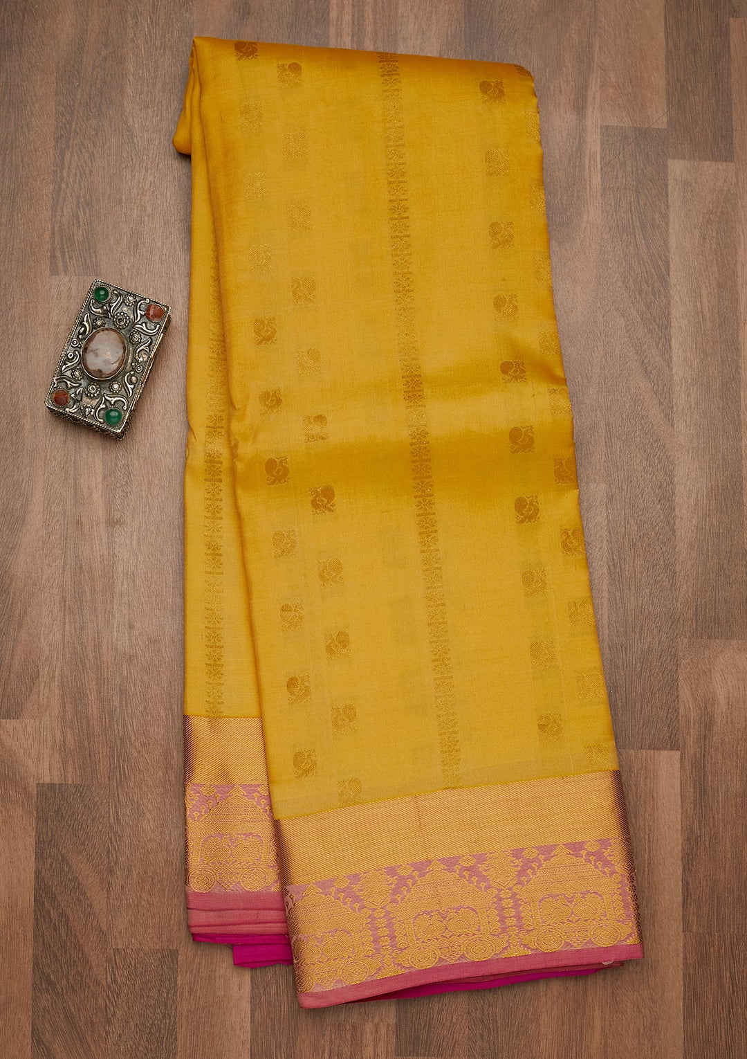 kosariii✴︎ Magenta Pink Zariwork (Gold) Silk Saree – Koskii