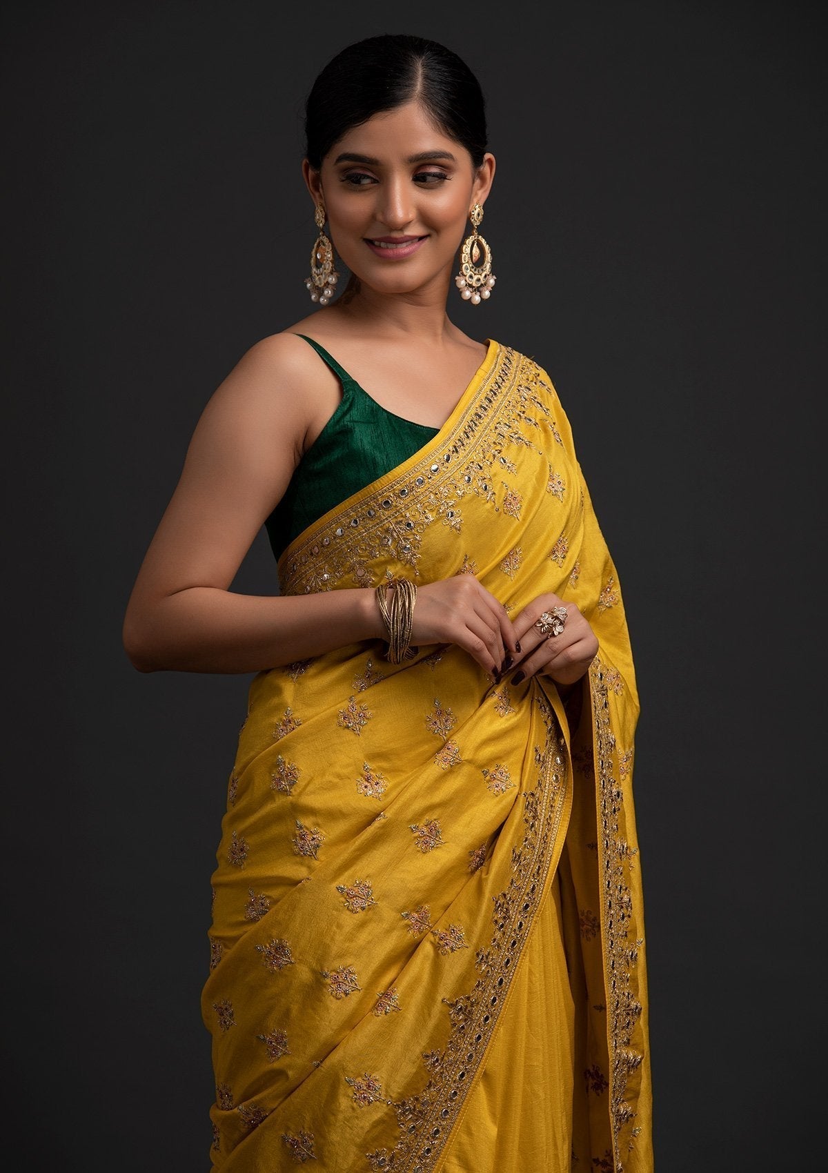 kosariii✴︎ Buy Yellow Zariwork Raw Silk Saree - Koskii